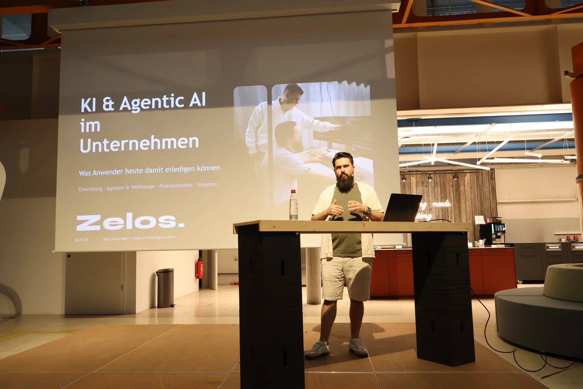 Benjamin über „KI & Agentic AI im Unternehmen“ — was Anwender heute damit erledigen können.